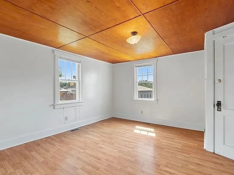 702 Richard St #A — Photo 3
