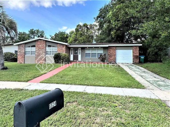1324 W Hartley Cir, Deltona, FL 32725