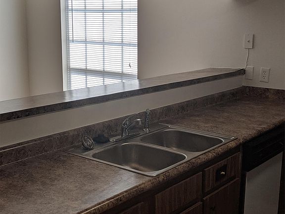 3rd image of 6329 Calder Ave APT 106