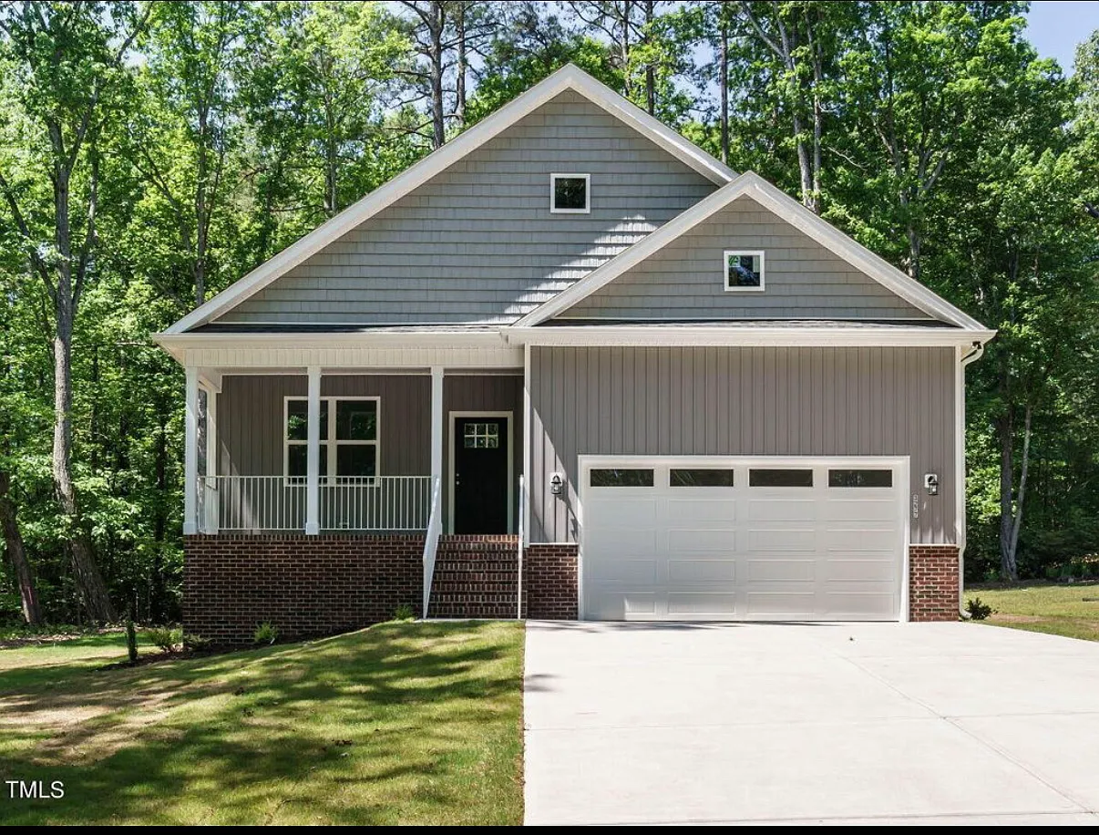 3 bed, 1712 sqft, $2,600 — Photo 1
