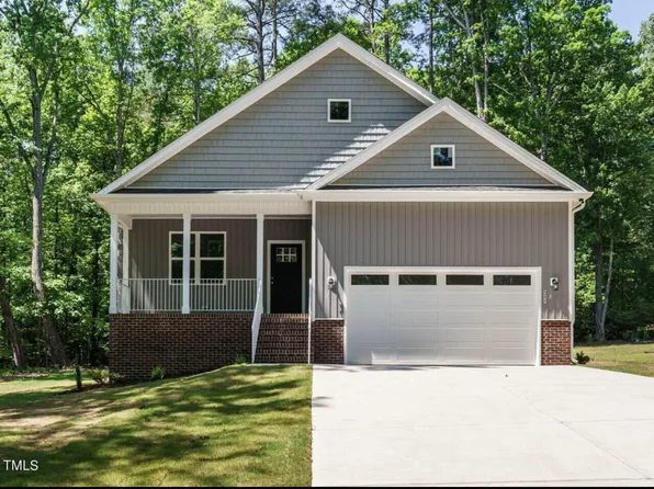 3277 Edinburgh Dr, Sanford, NC 27332