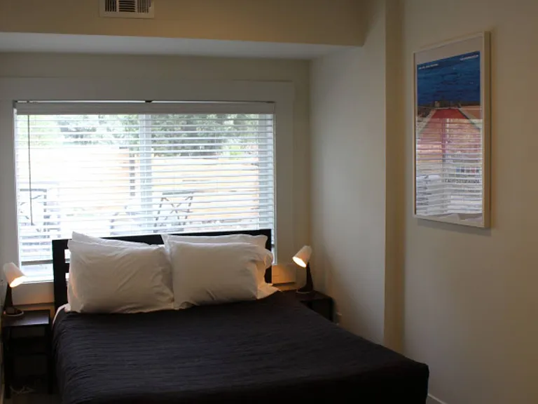 1001 N Columbia St #2 — Photo 7