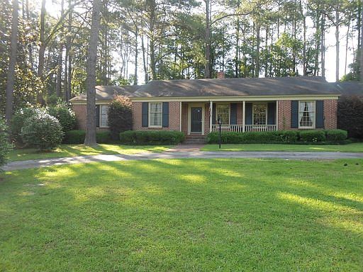 1st image of 2413 Westwood Dr