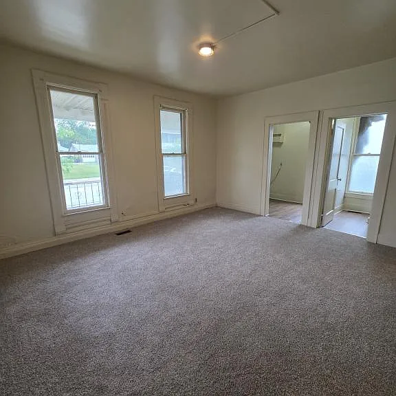 125 W Markland Ave #1 — Photo 1