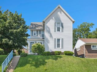 1451 Atlantic St, Dubuque, IA 52001
