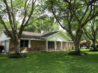 405 Mead Rd, Victoria, TX 77904