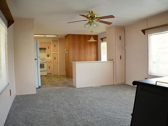 3rd image of 400 NW Terrace Ln Unit 3