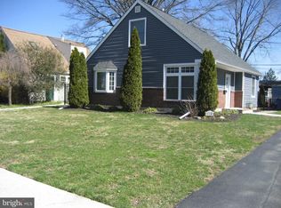 110 Darthmouth Dr, Folsom, PA 19033
