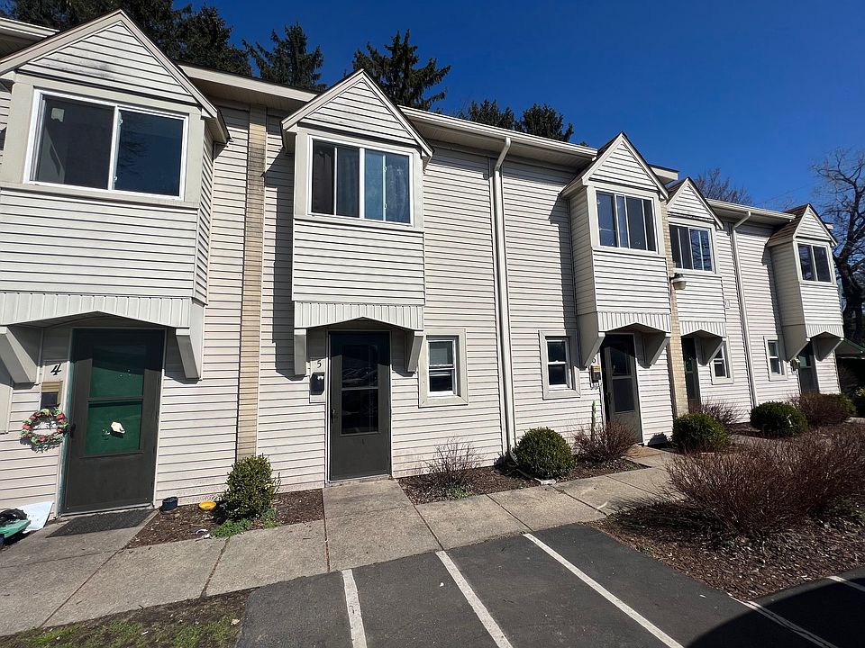 1st image of 1703 Broadway St APT 6