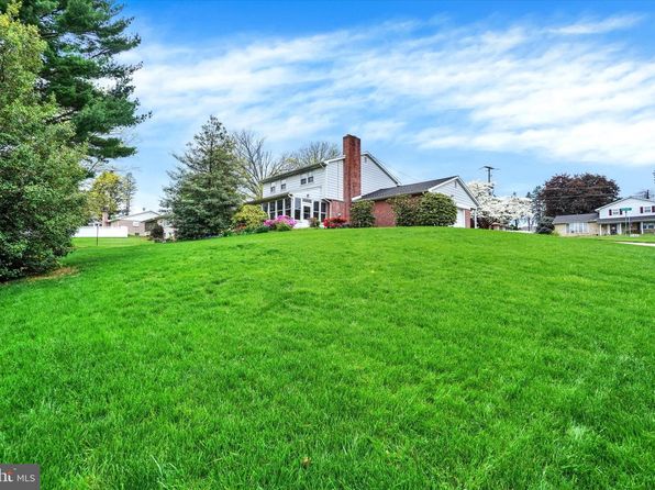 255 Rhonda Dr, York, PA 17408