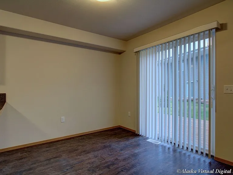 1600-1650 E Kinzi Cir — Photo 9