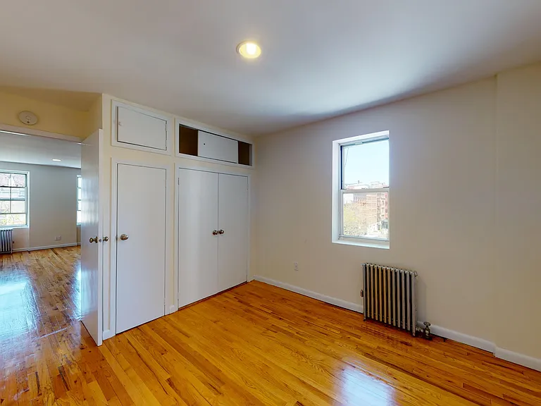 475 W Broadway #8 — Photo 10