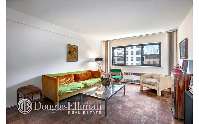 Sold by Douglas Elliman | media 14