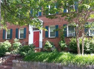 909 E St SE, Washington, DC 20003