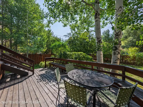 520 E Simpson Ave, Jackson, WY 83001