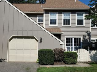 261 Tulip Tree Ct, Blue Bell, PA 19422