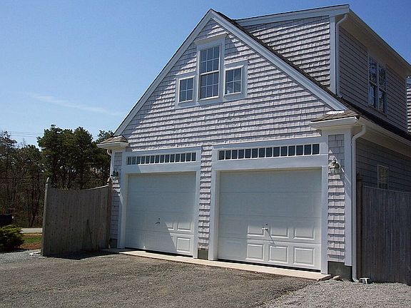 Spacious 2-Car Garage