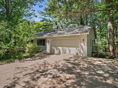 2003 Harbor Inn St, Holland, MI, 49424