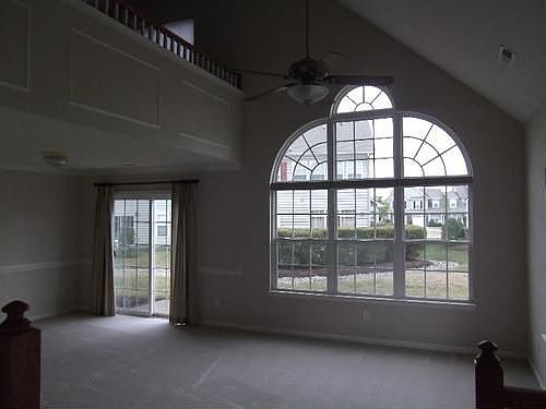 4th image of 1800 Gunston Dr