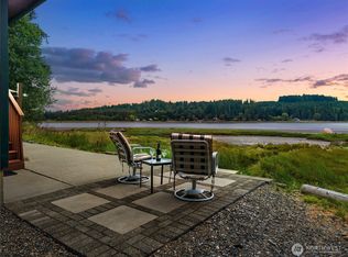 730 E North Bay Rd, Allyn, WA 98524