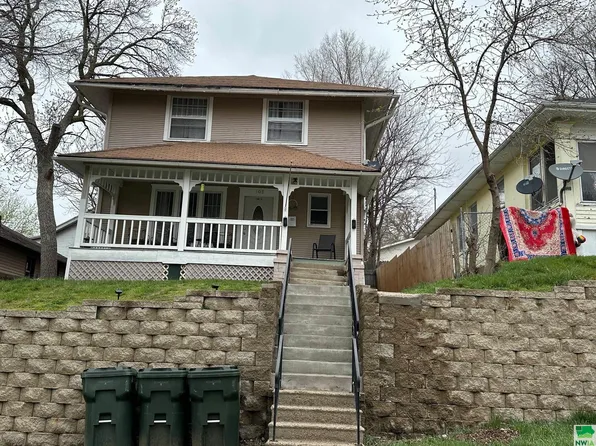 105 15th St, Sioux City, IA 51103