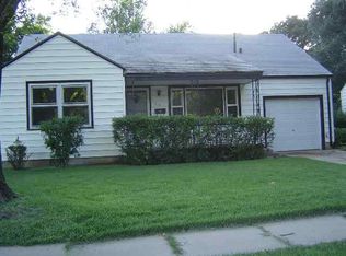 617 Lexington Rd, Wichita, KS 67218