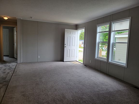 3rd image of 38000 Le Chateau Blvd #841