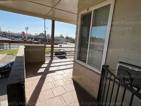 3rd image of 2190 Monterey St #3
