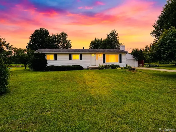 3458 Seymour Rd, Swartz Creek, MI 48473