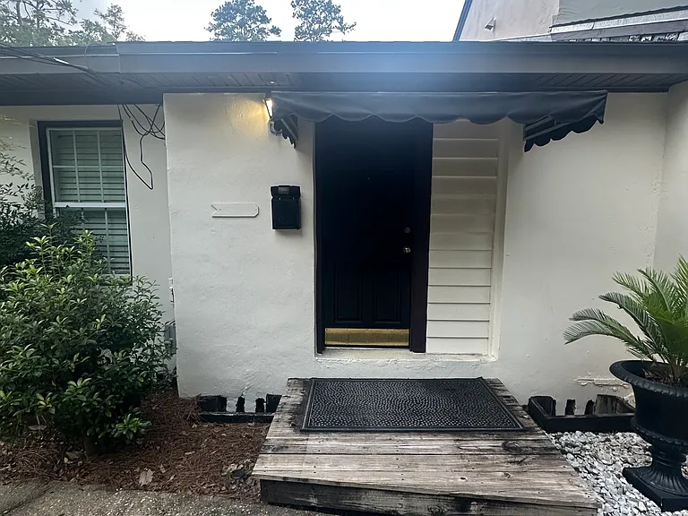1006 N Duval St — Photo 16
