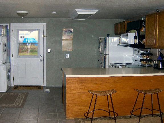 2nd image of 1412 Richardson Dr