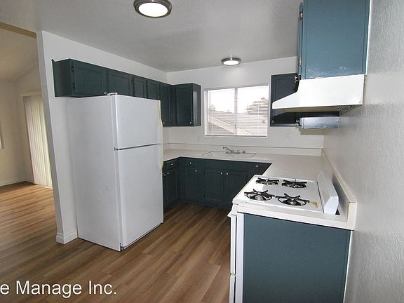 5th image of 2751 E De Soto St APT 2