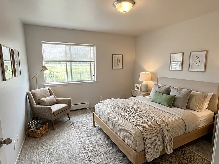 Juniper Square — Photo 18