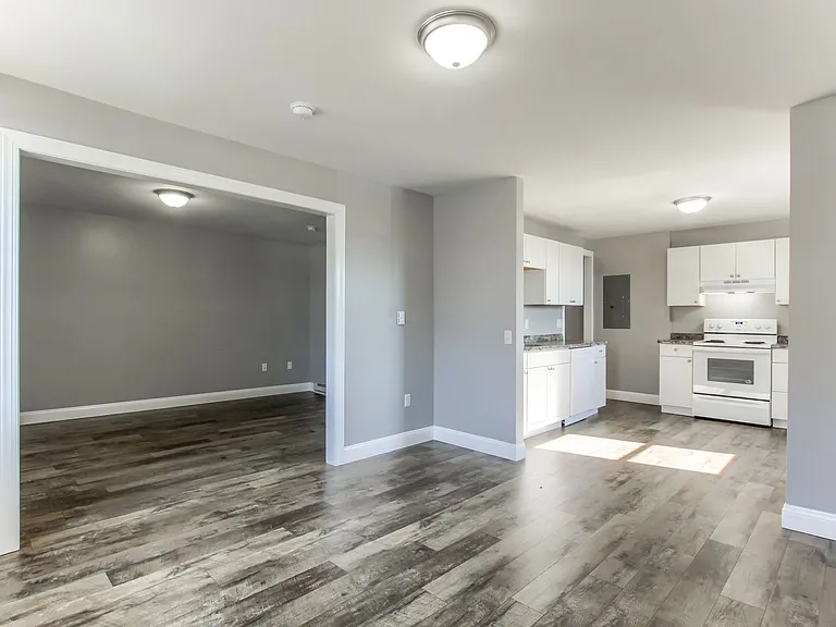 1800 Lehman St — Photo 35