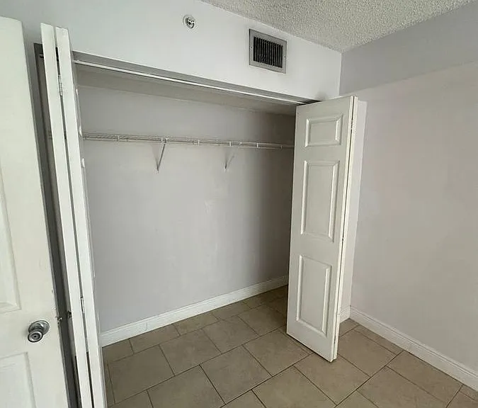 5005 Wiles Rd #102 — Photo 28