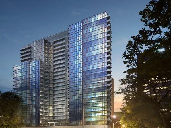 210 Simcoe St, Toronto, ON