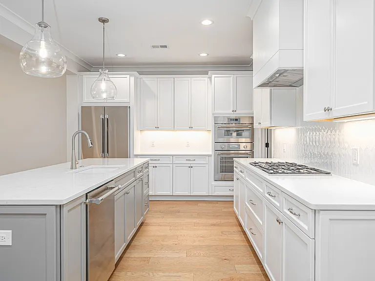 120 Grand Harbor Cir — Photo 4