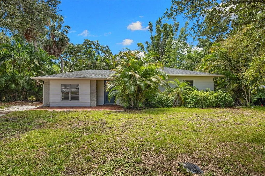 2 bed, 1.0 bath, 1056 sqft, $3,000 — Photo 1
