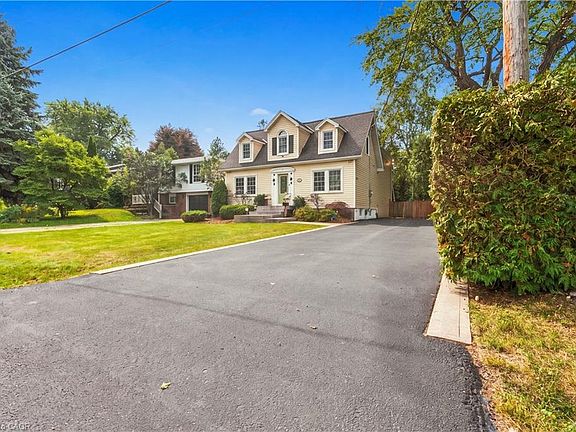 2nd image of 40 Valleyview Dr