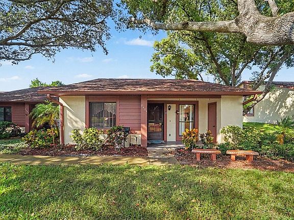 2nd image of 7425 GREYSTONE DRIVE