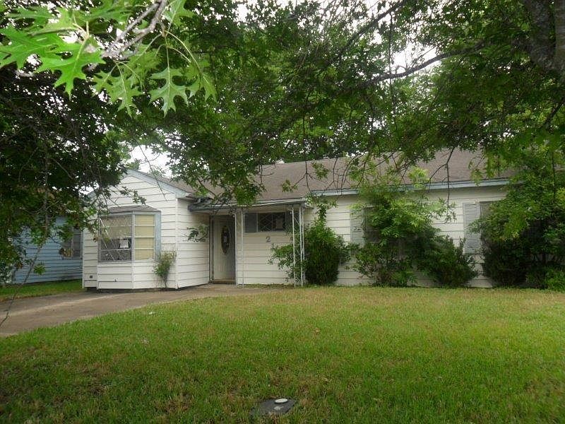 1st image of 217 Alastair Dr