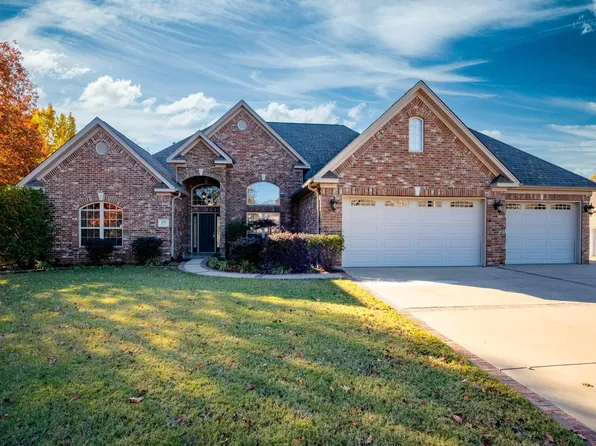 101 Quapaw Trl, Maumelle, AR 72113