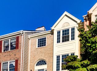 5128 Woodford Dr, Centreville, VA 20120