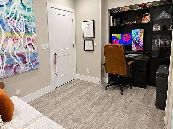 5th image of 6958 Park St #6958
