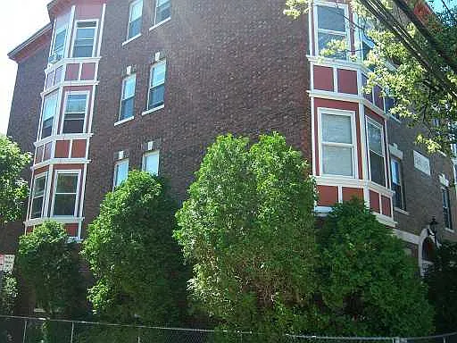 Cambridge Pkwy — Photo 19