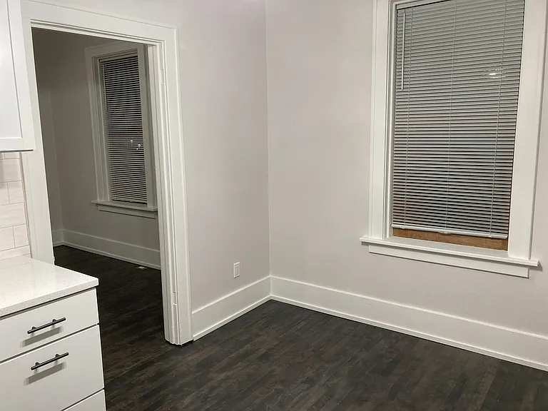 320 Bush St #2 — Photo 2