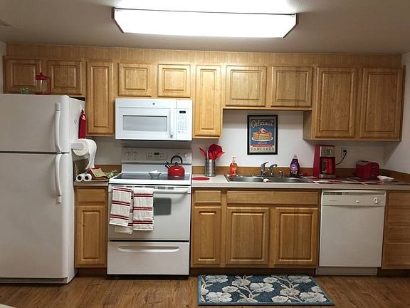 3rd image of 1401-1409 NE 56th St #1401