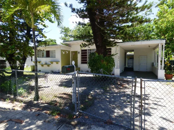 590 NW 124th St, North Miami, FL 33168