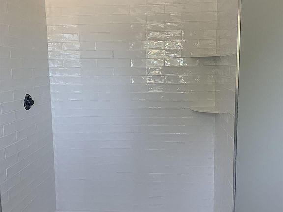 4th image of 53A Terraceview Dr #29-8A