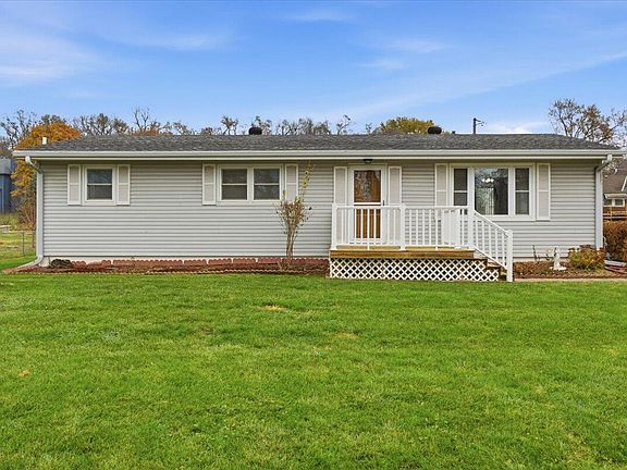 5th image of 14935 Harriman Ln
